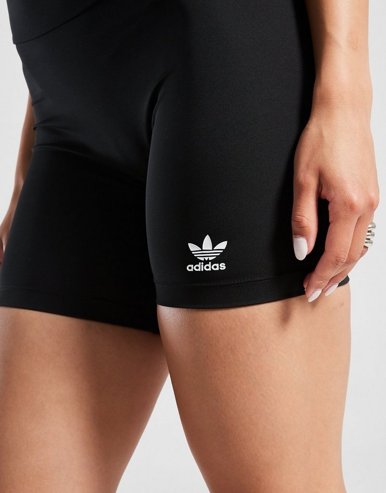 Dámske krátke nohavice ADIDAS ŠORTKY  ESS SHORTS JY0079 Čierna