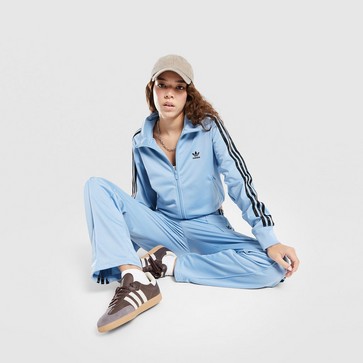 Pantaloni pentru femei ADIDAS PANTALONI  FIREBIRD ADICOLOR TRACKPANT