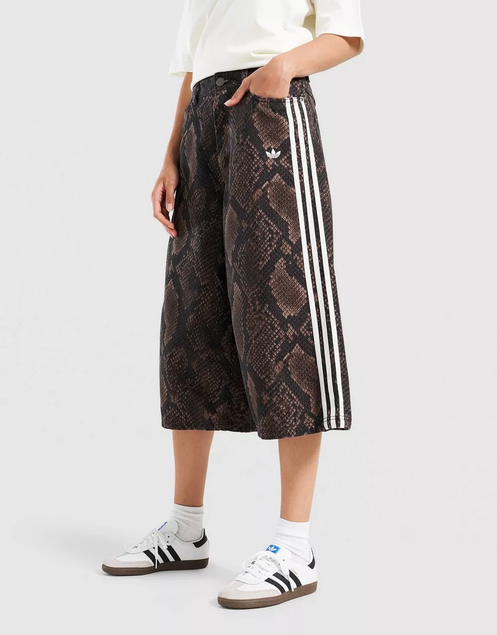 ADIDAS ШОРТИ SNAKE PRINT DENIM BERMUDA SHORTS, фото 1 з 4