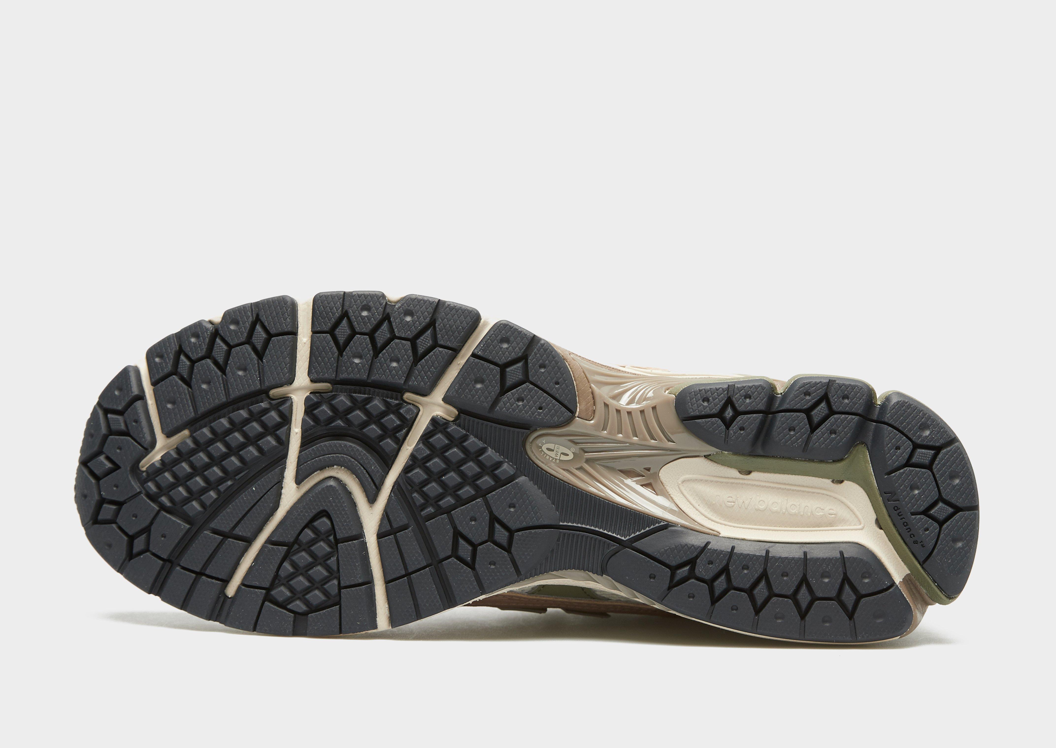 Adidași pentru bărbați NEW BALANCE 1906  M1906NE Gri