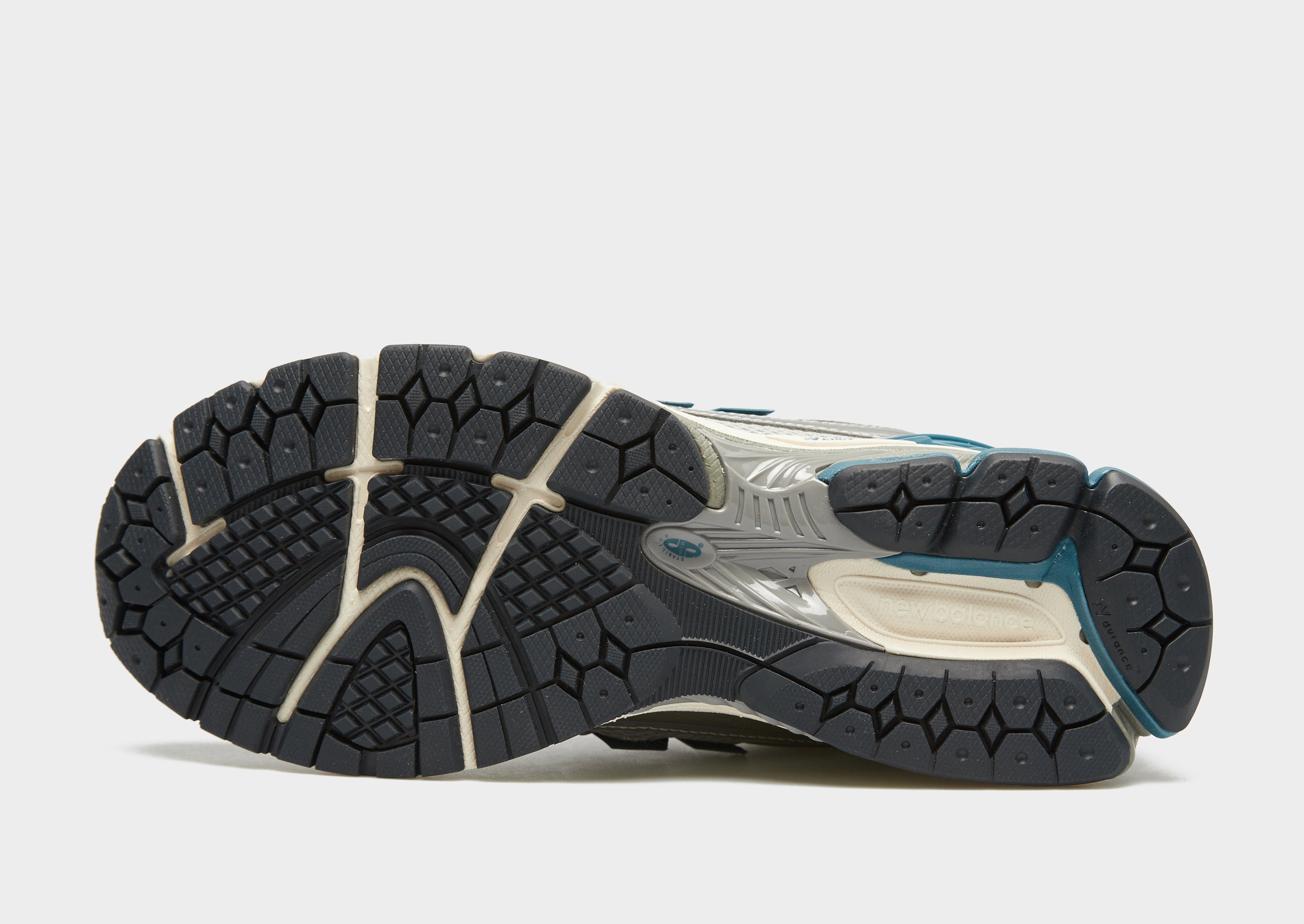 Pánske tenisky NEW BALANCE 1906  M1906REO Viacfarebná