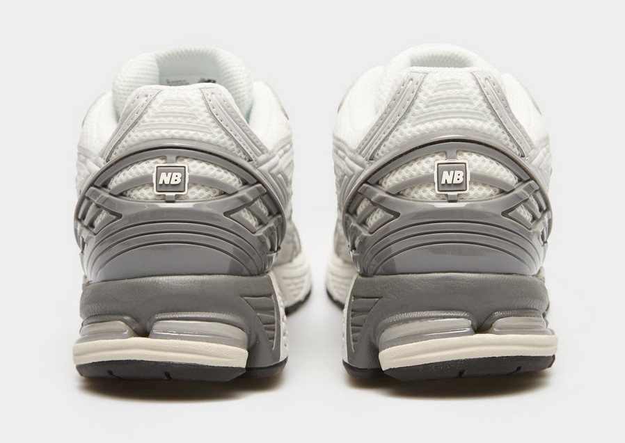Férfi sneakers NEW BALANCE 1906  M1906RJX Szürke