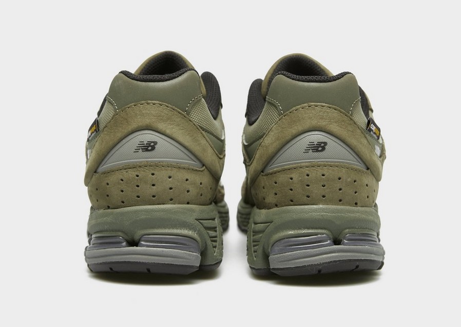Чоловічі кросівки NEW BALANCE 2002  M2002RPK Хакі