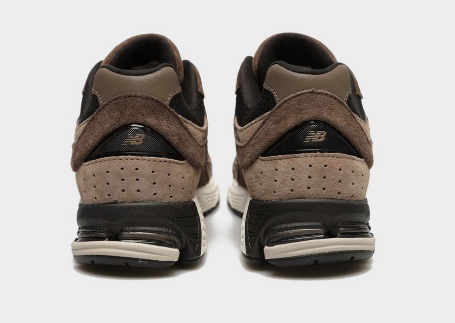 Buty sneakersy męskie NEW BALANCE 2002  M2002RRJ Brązowy