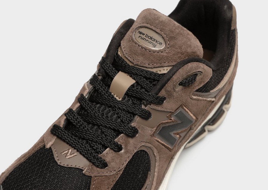 Buty sneakersy męskie NEW BALANCE 2002  M2002RRJ Brązowy
