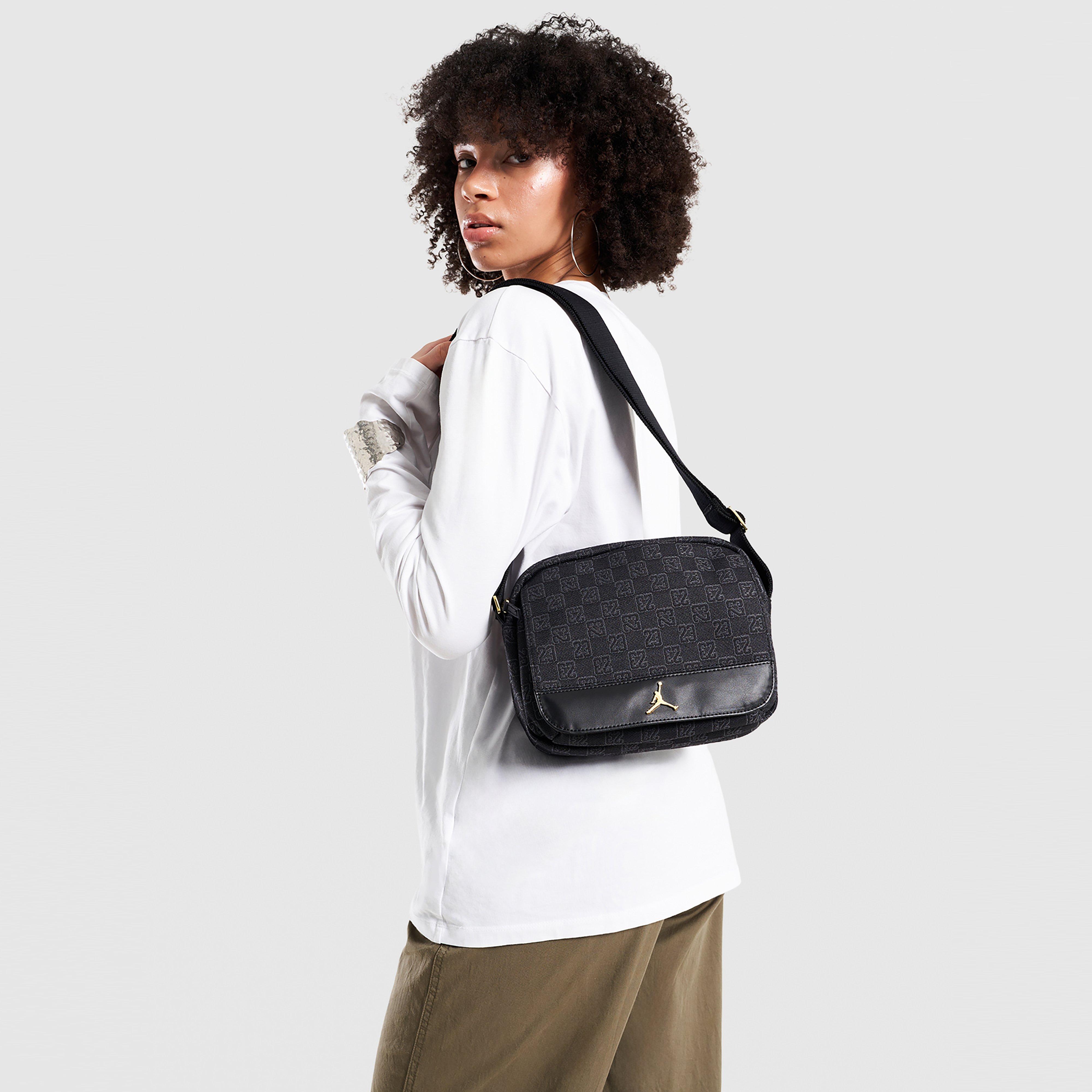 Női sporttáská NIKE HAD TÁSKA JAM MONOGRAM MINI MESSENGER BA