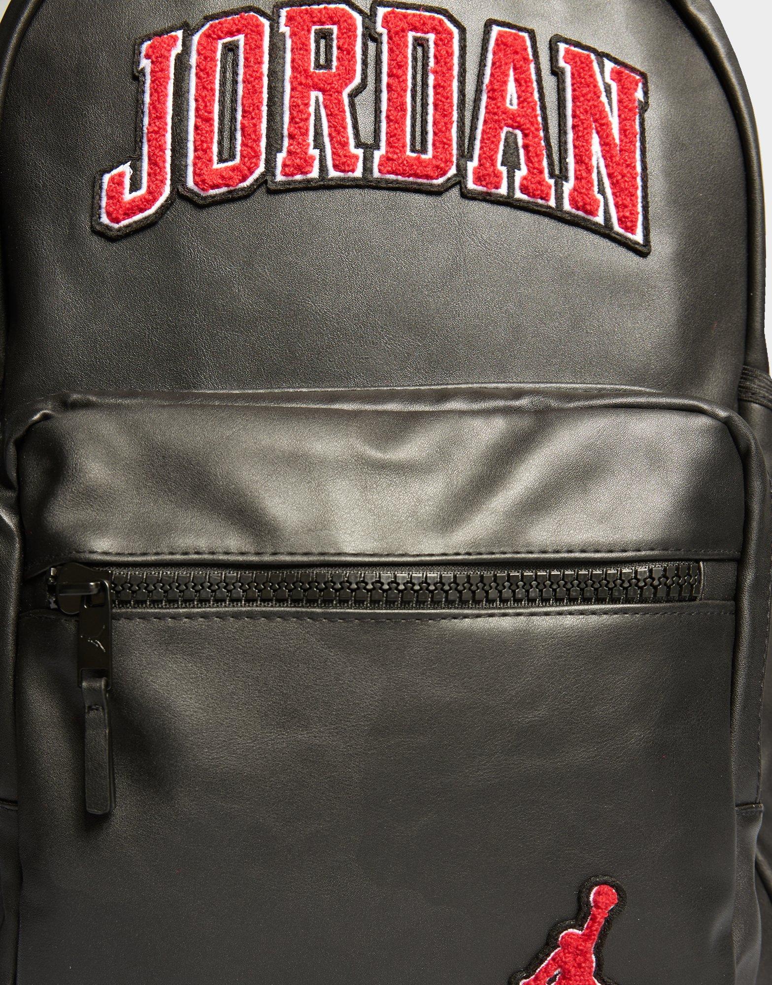 Vyriška kuprinė JORDAN KUPRINĖ BOROUGH VARSITY BACKPACK MA9004-023 Juoda