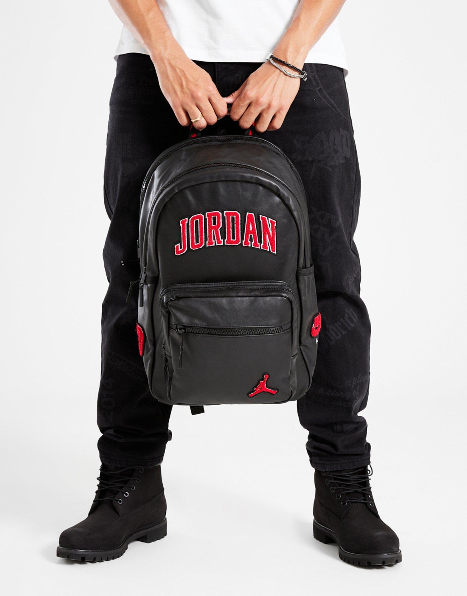 Vyriška kuprinė JORDAN KUPRINĖ BOROUGH VARSITY BACKPACK MA9004-023 Juoda