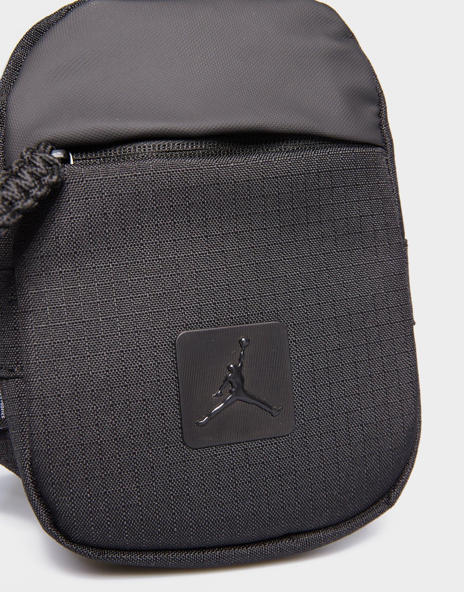 Жіночі сумки і сумочки JORDAN СУМКА JAM FRANCHISE HIP BAG MA9041-023 Чорний