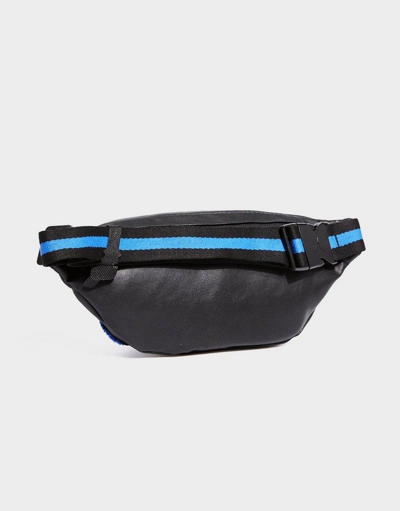 Geantă sport pentru femei NIKE HAD BORSETĂ JAM BOROUGH VARSITY CROSSBODY MA9064KB4 Negru