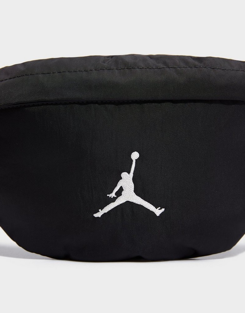 Női sporttáská NIKE HAD NŐI TÁSKA MVP CROSSBODY MA9108023 Fekete
