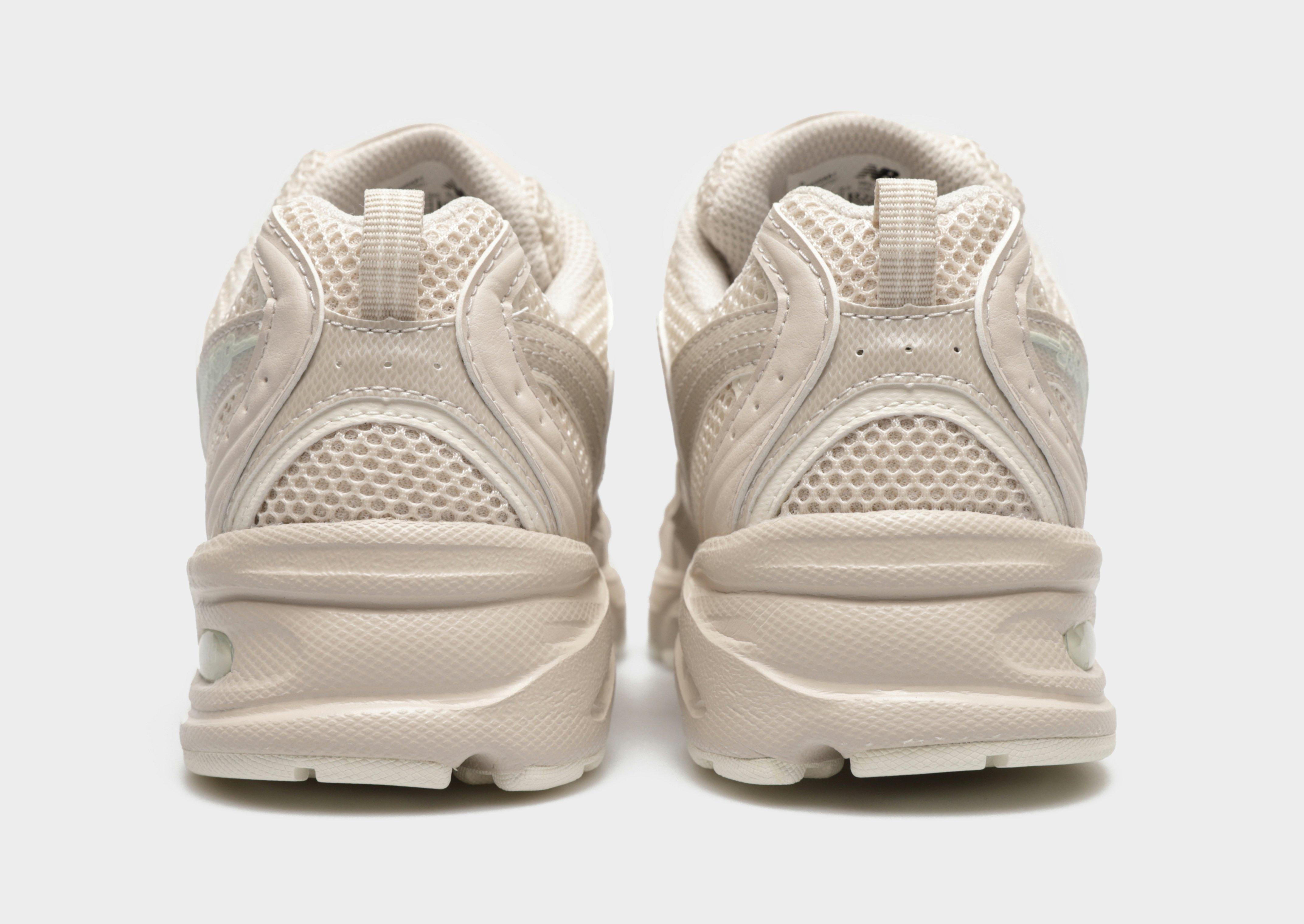 Adidași de damă NEW BALANCE 530  MR530AA1 Crem