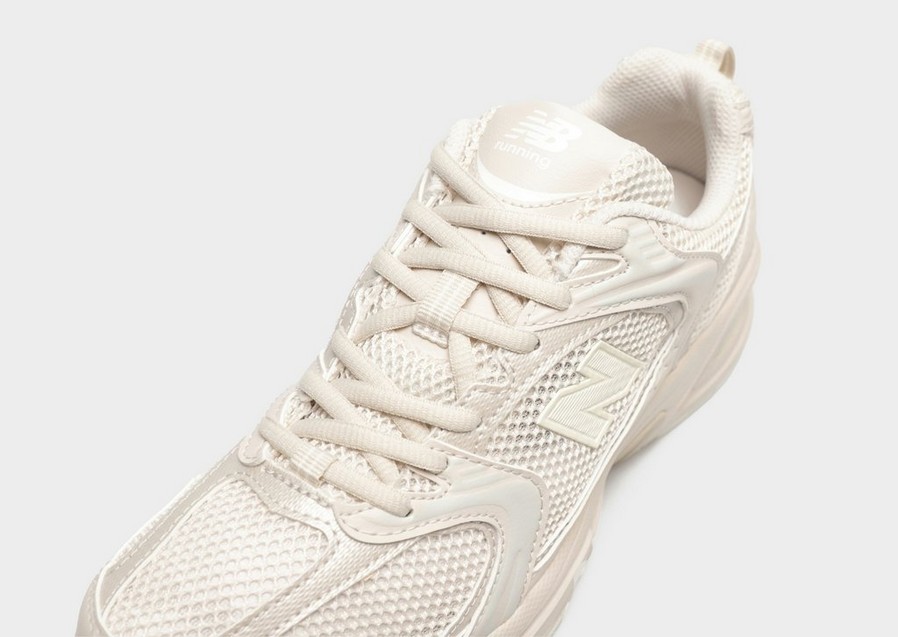 Жіночі кросівки NEW BALANCE 530  MR530AA1 Кремовий