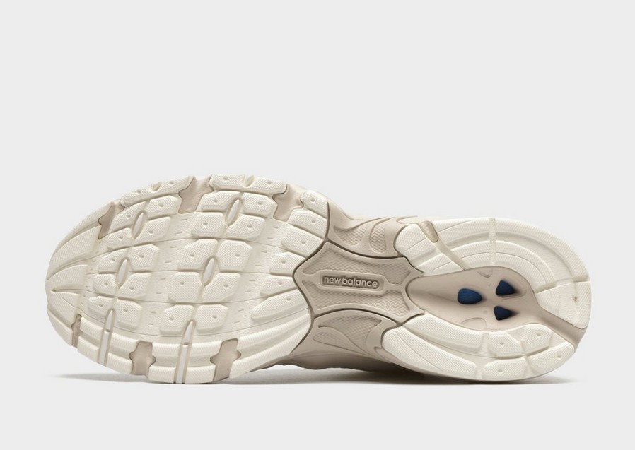 Жіночі кросівки NEW BALANCE 530  MR530AA1 Кремовий