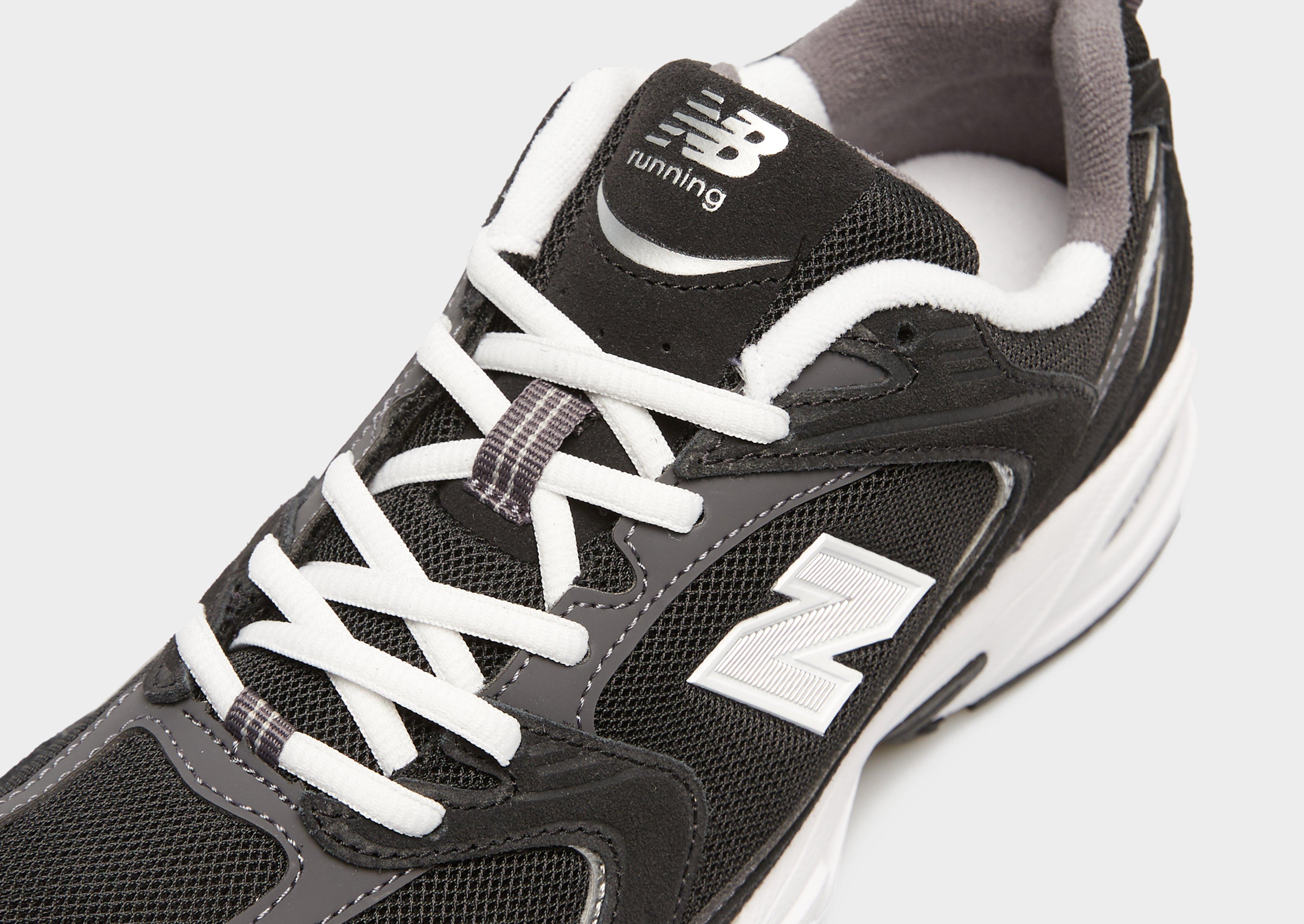 Дамски обувки NEW BALANCE 530  MR530CC Черен