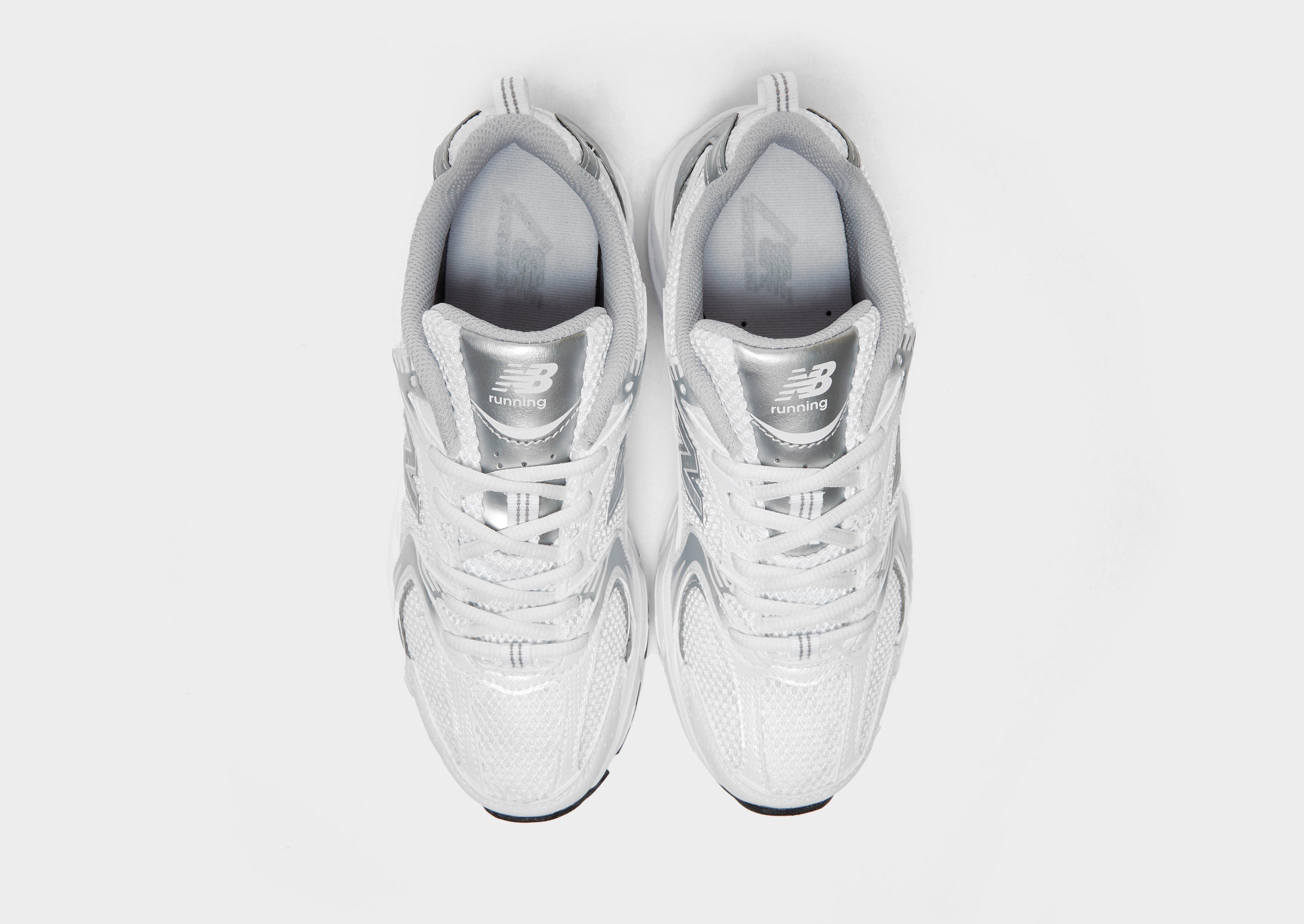 Női sneakers NEW BALANCE 530  MR530EMA Fehér