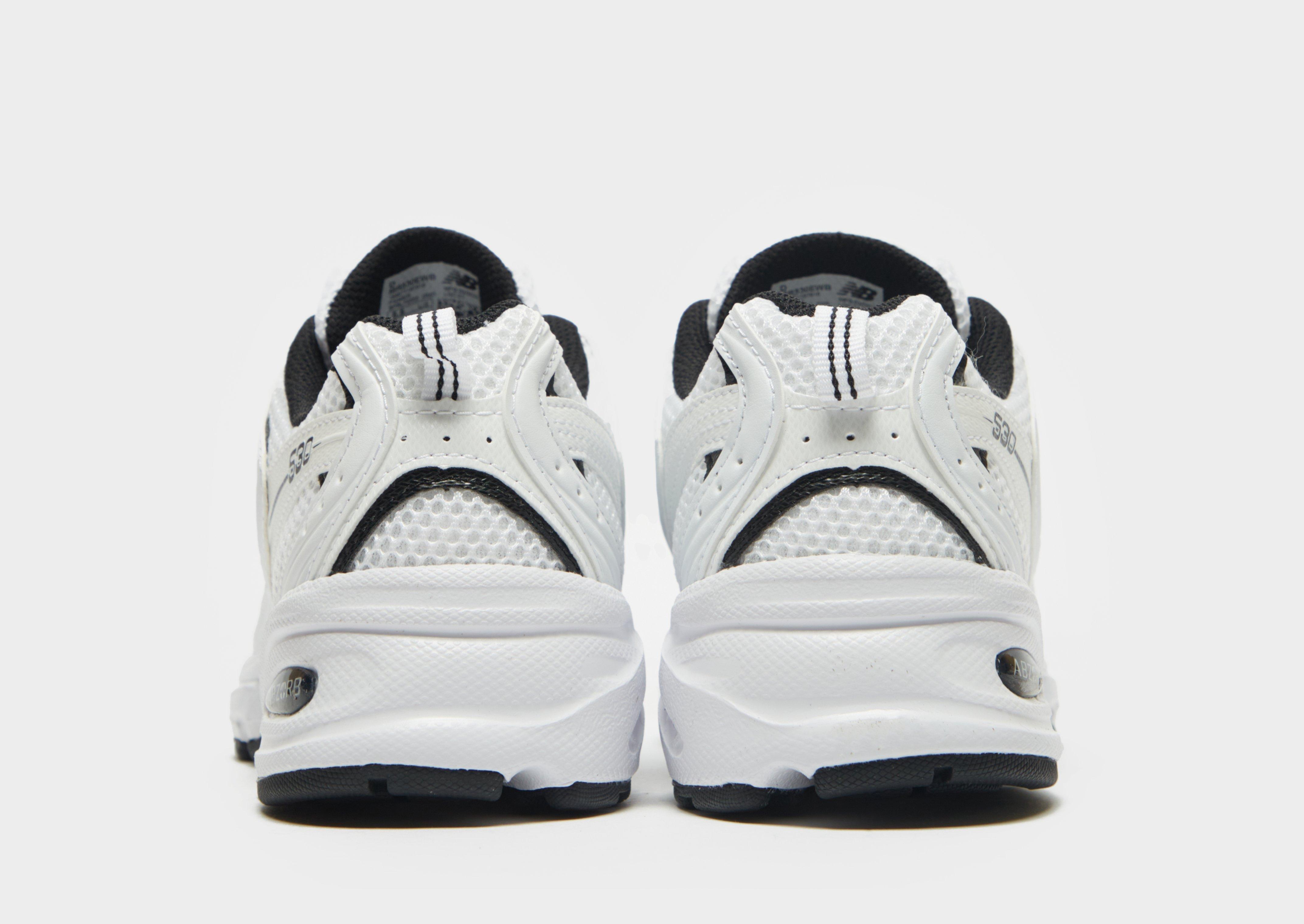 Дамски обувки NEW BALANCE 530  MR530EWB Бял