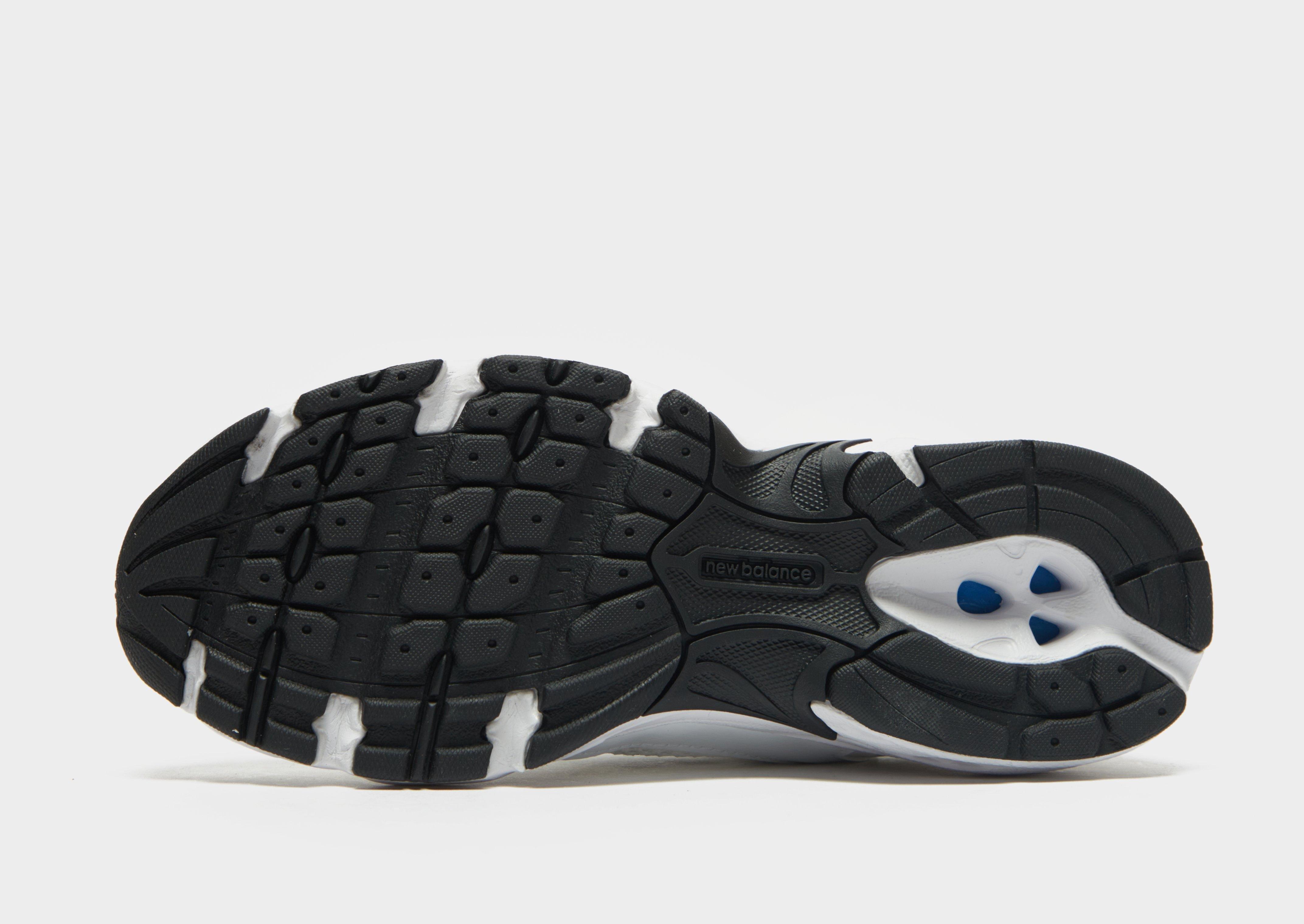 Дамски обувки NEW BALANCE 530  MR530EWB Бял