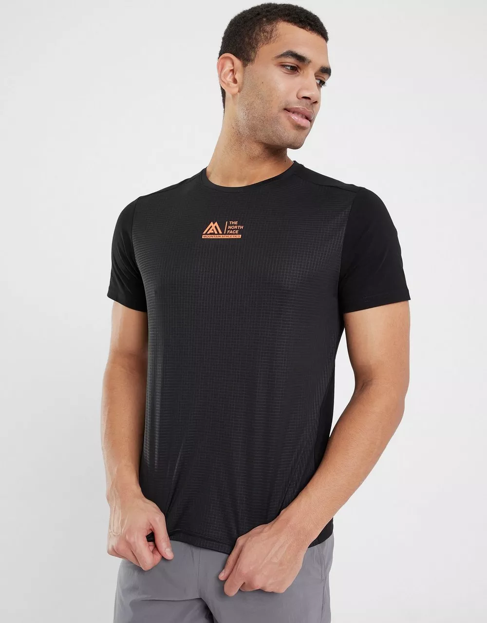 THE NORTH FACE ФУТБОЛКА MA TEE BLK/FLAME, фото 1 з 4