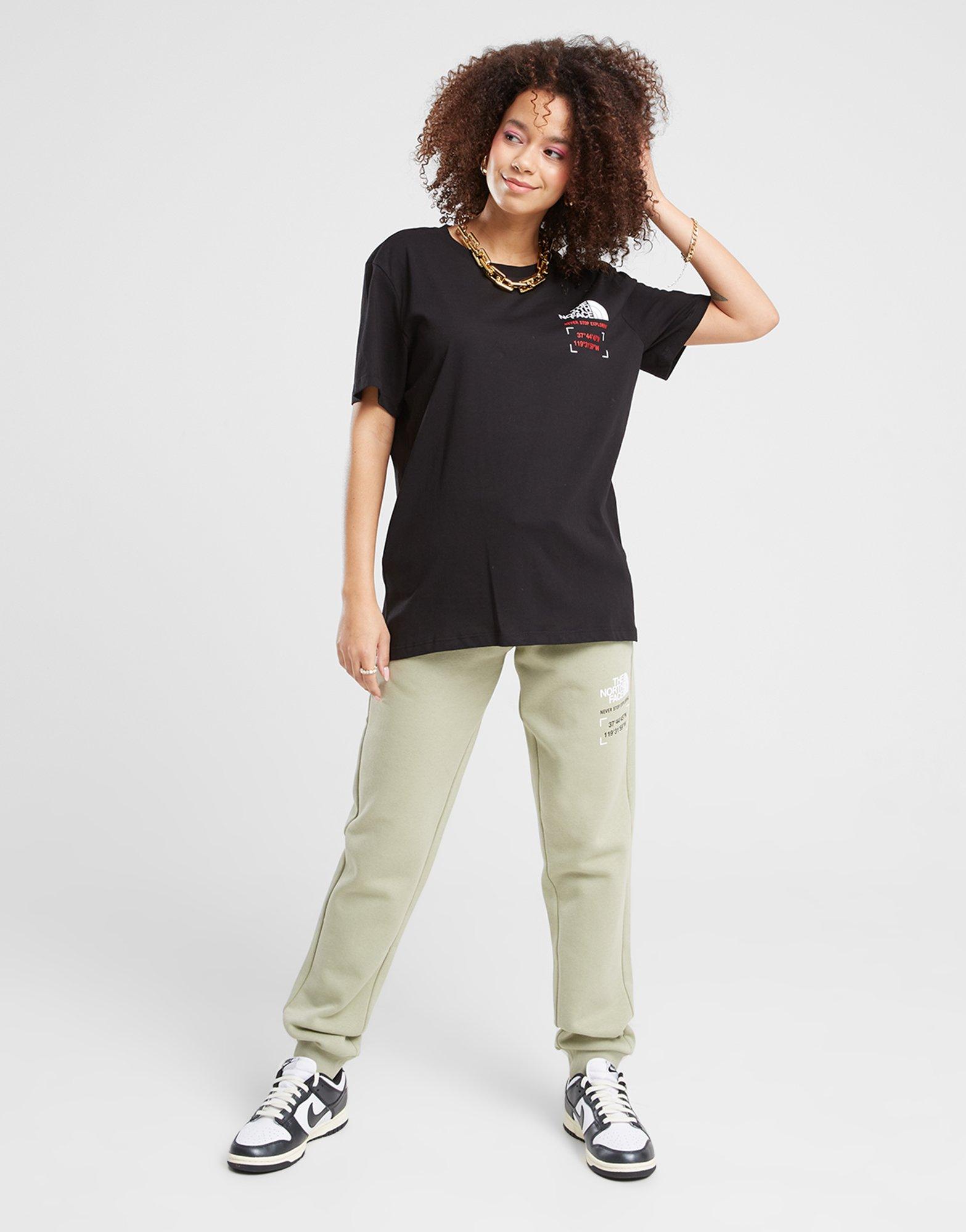 Ženski T-shirt THE NORTH FACE T-SHIRT NF0A88CKJK31 crna