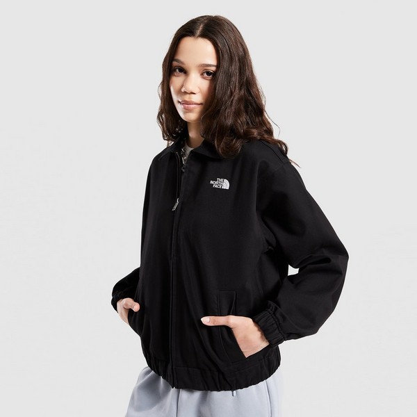 Proljetne jakne. Noviteti u JD Sports i inspo za proljeće 2026. THE NORTH FACE JAKNA W TWILL COLLARED BOMBER JKT