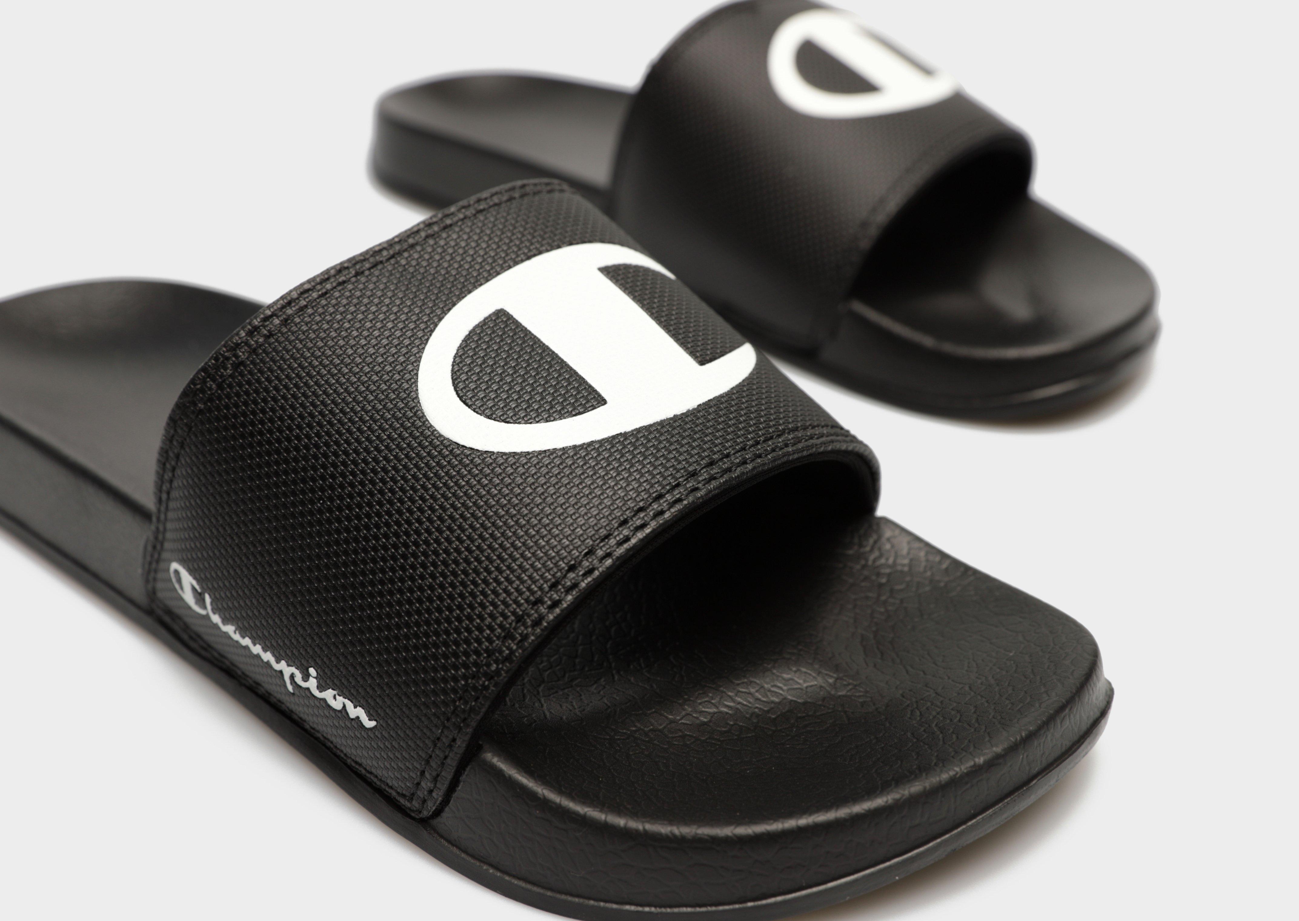 Női papucsok és flip-flopok CHAMPION SAMOA 2 S11650KK001 Fekete