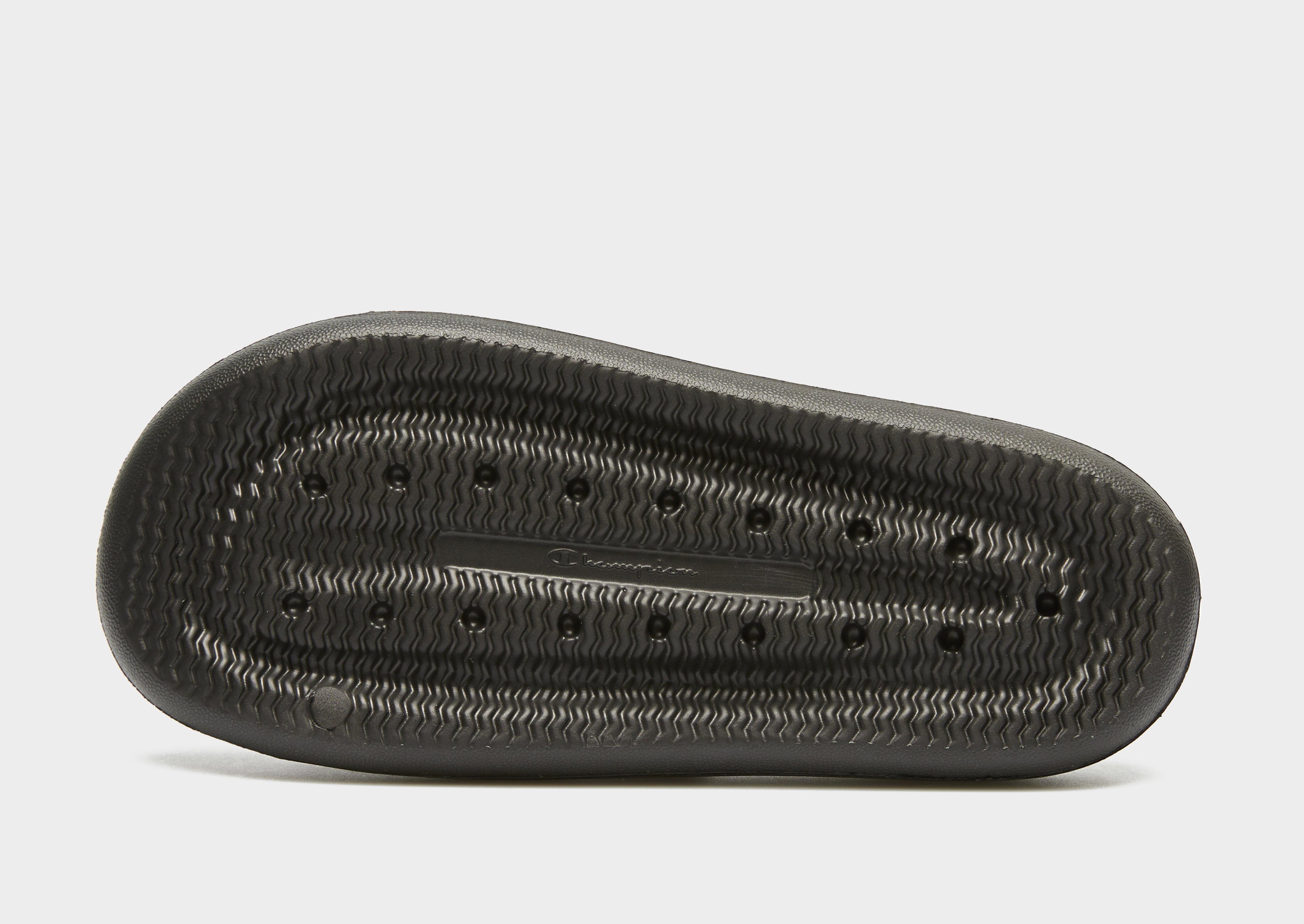 Dámske Šľapky CHAMPION SOFT SLIPPER SLIDE S11807KK001 Čierna