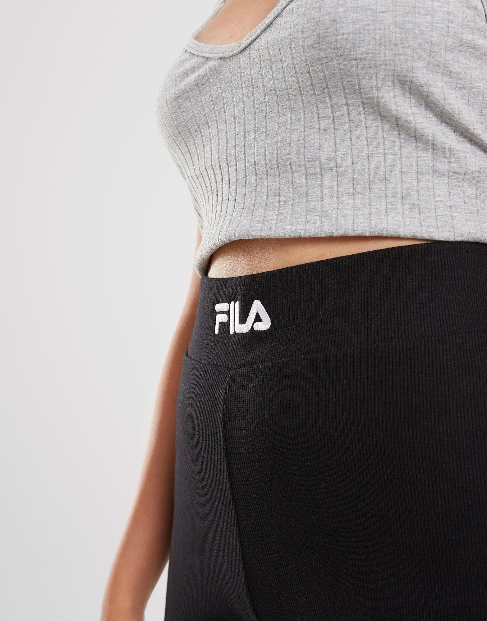 Ženske kratke hlače FILA KRATKE HLAČE SHELLY CYC SHT BLK SHELLYSS23JDMBLK crna