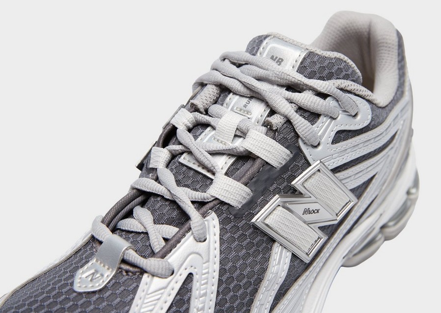 Чоловічі кросівки NEW BALANCE 1906R V1 U1906RCL Сірий