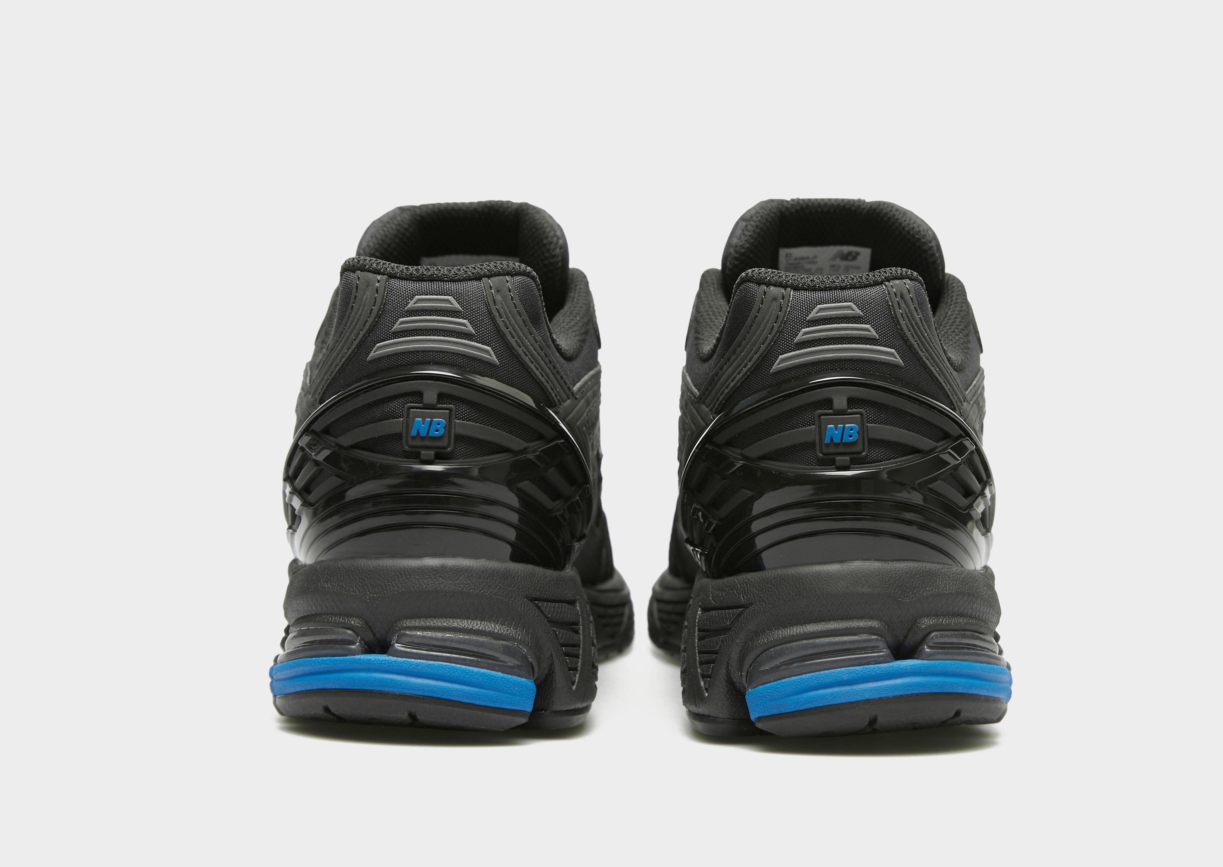 Férfi sneakers NEW BALANCE 1906R V1 U1906RJF Fekete