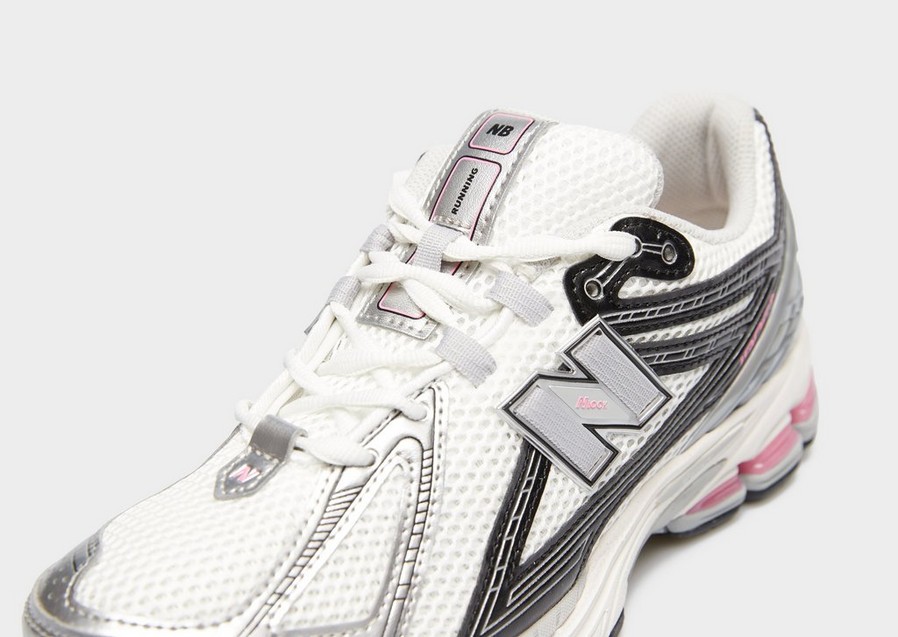 Dámske tenisky NEW BALANCE U1906 U1906RJP Bílá