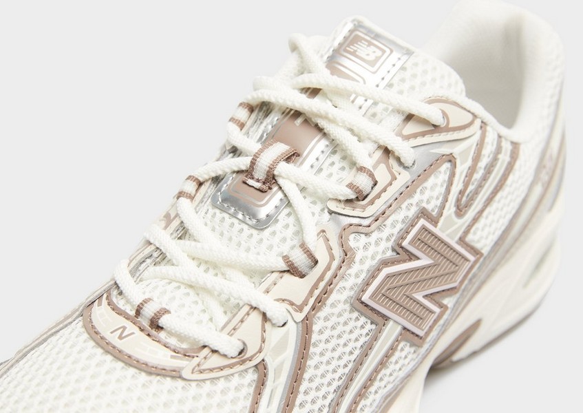 New Balance 740