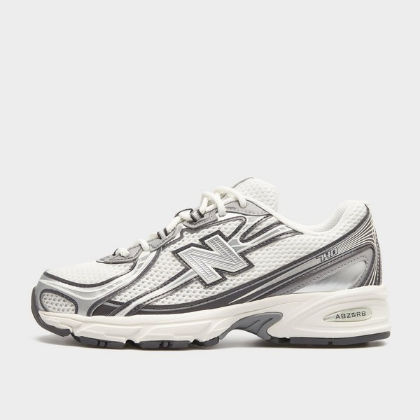 NEW BALANCE 740