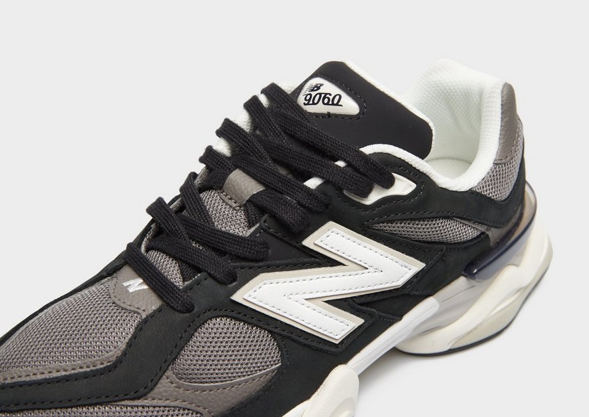 New Balance 9060 V1