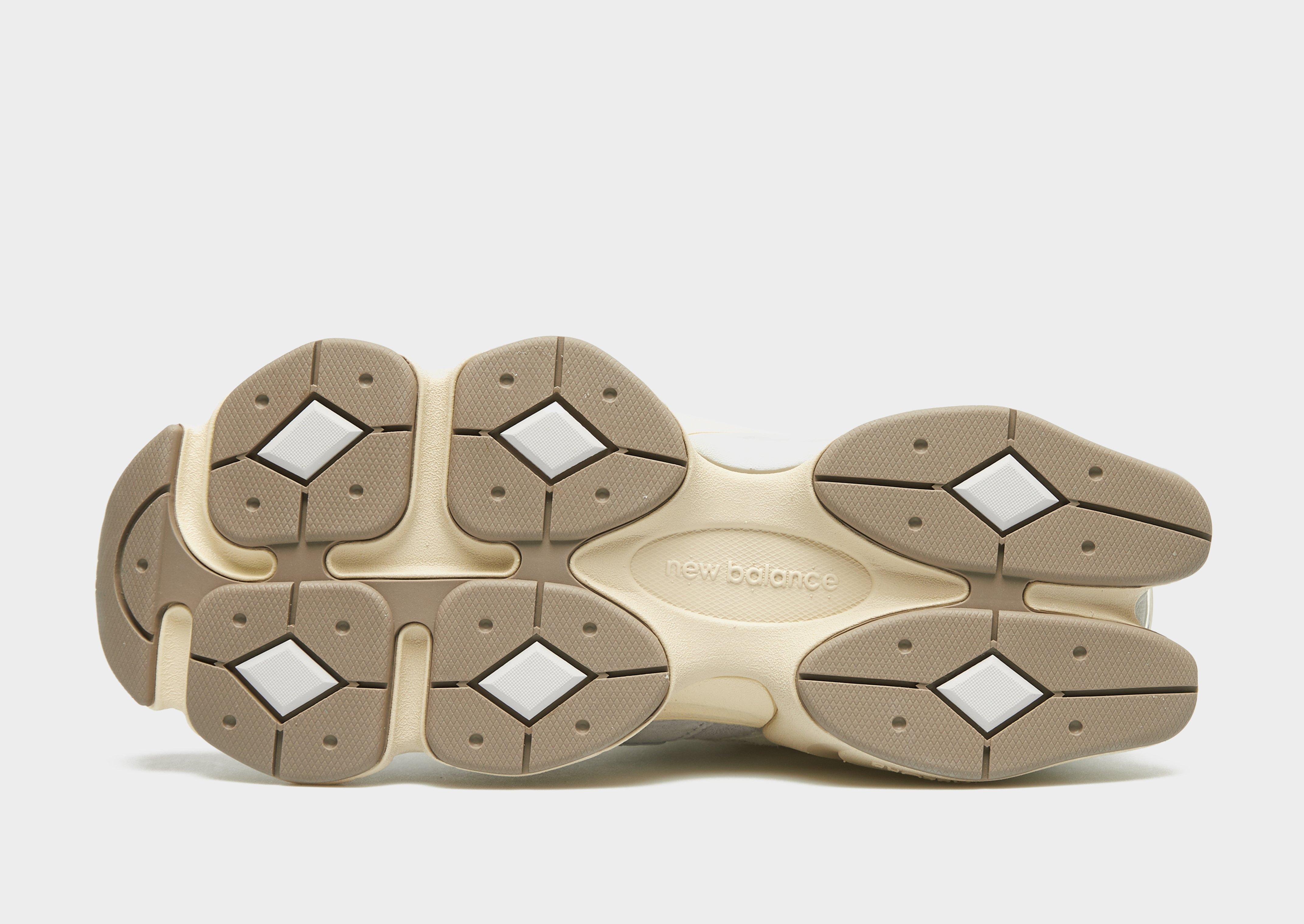 Мъжки маратонки NEW BALANCE 9060 V1 U9060EEL Бежов