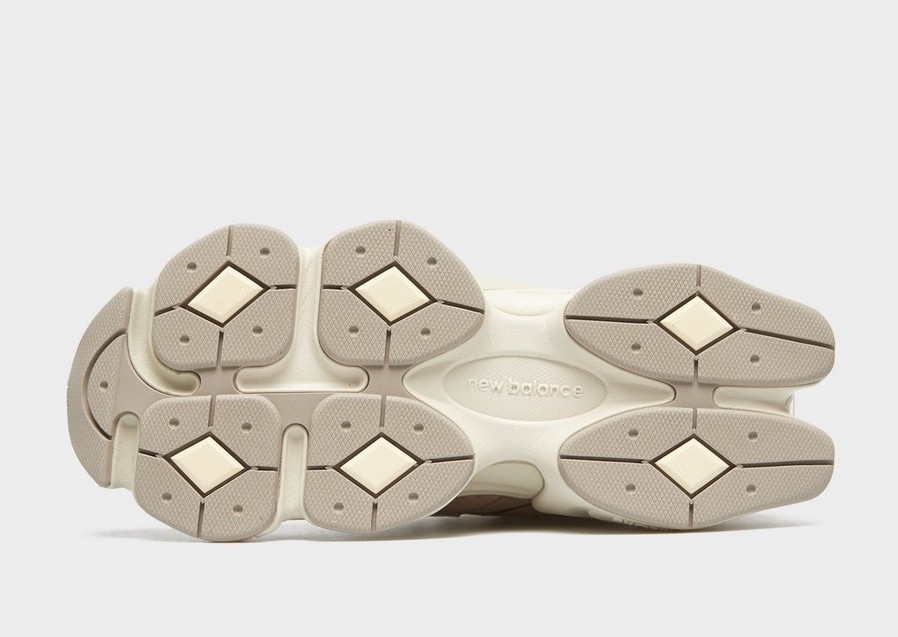 Buty sneakersy damskie NEW BALANCE U9060ERC U9060ERC Brązowy