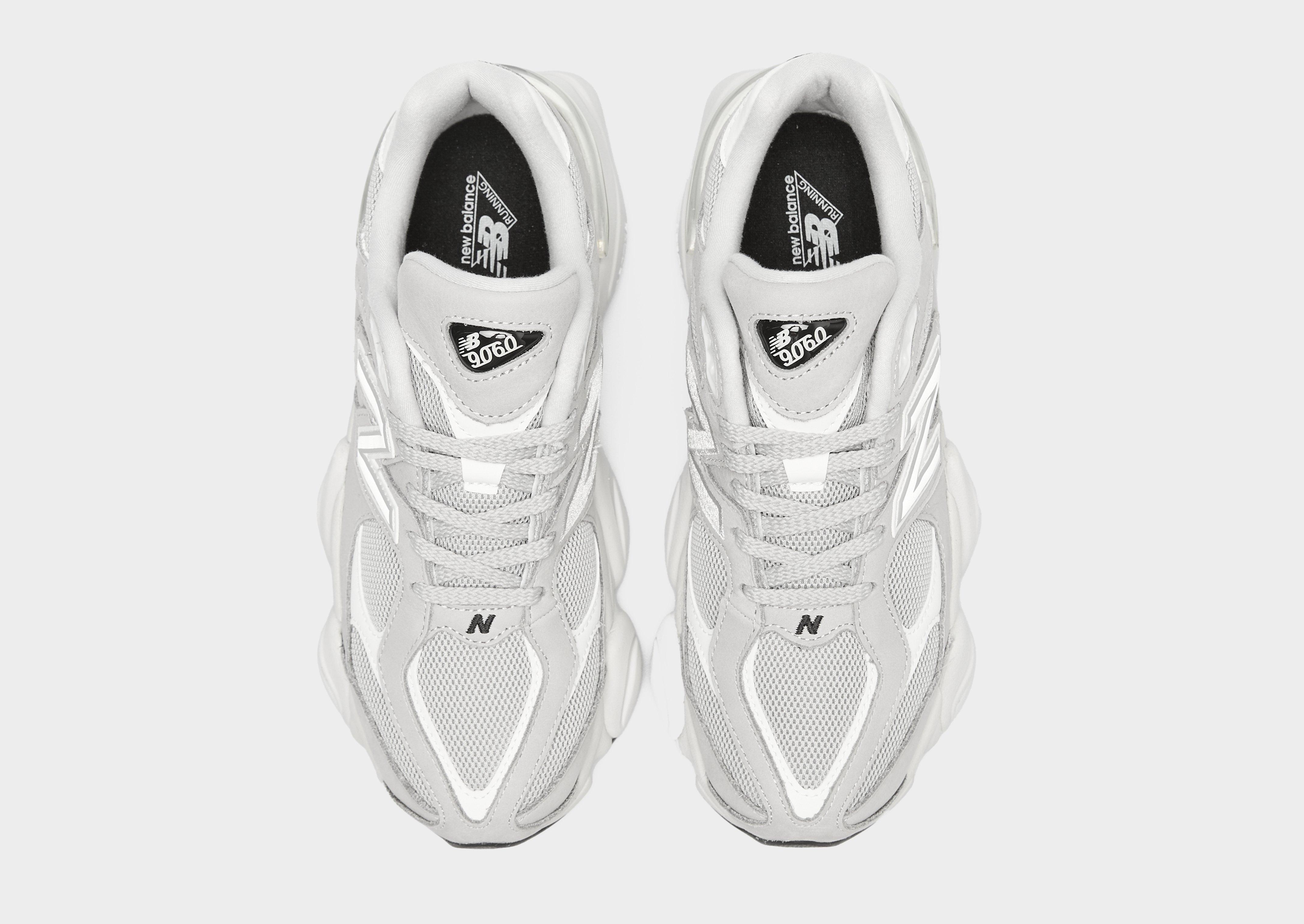 Дамски обувки NEW BALANCE U9060V1 U9060JRG Сив