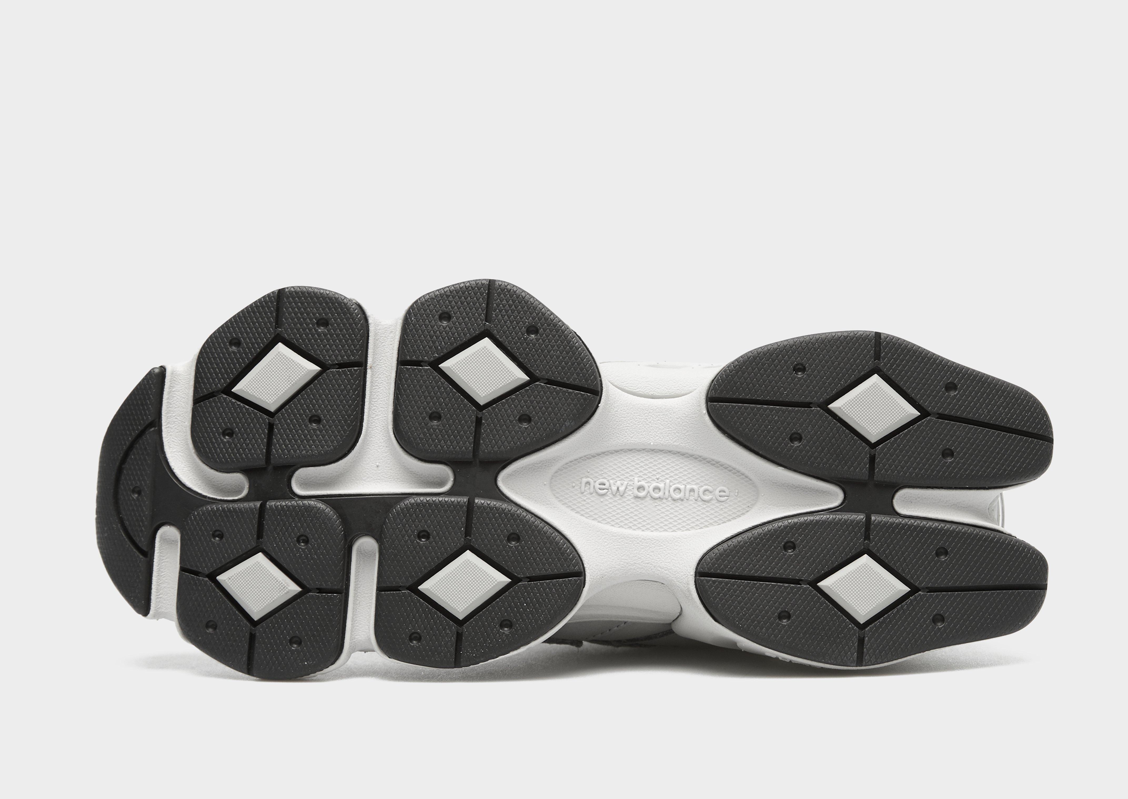 Дамски обувки NEW BALANCE U9060V1 U9060JRG Сив