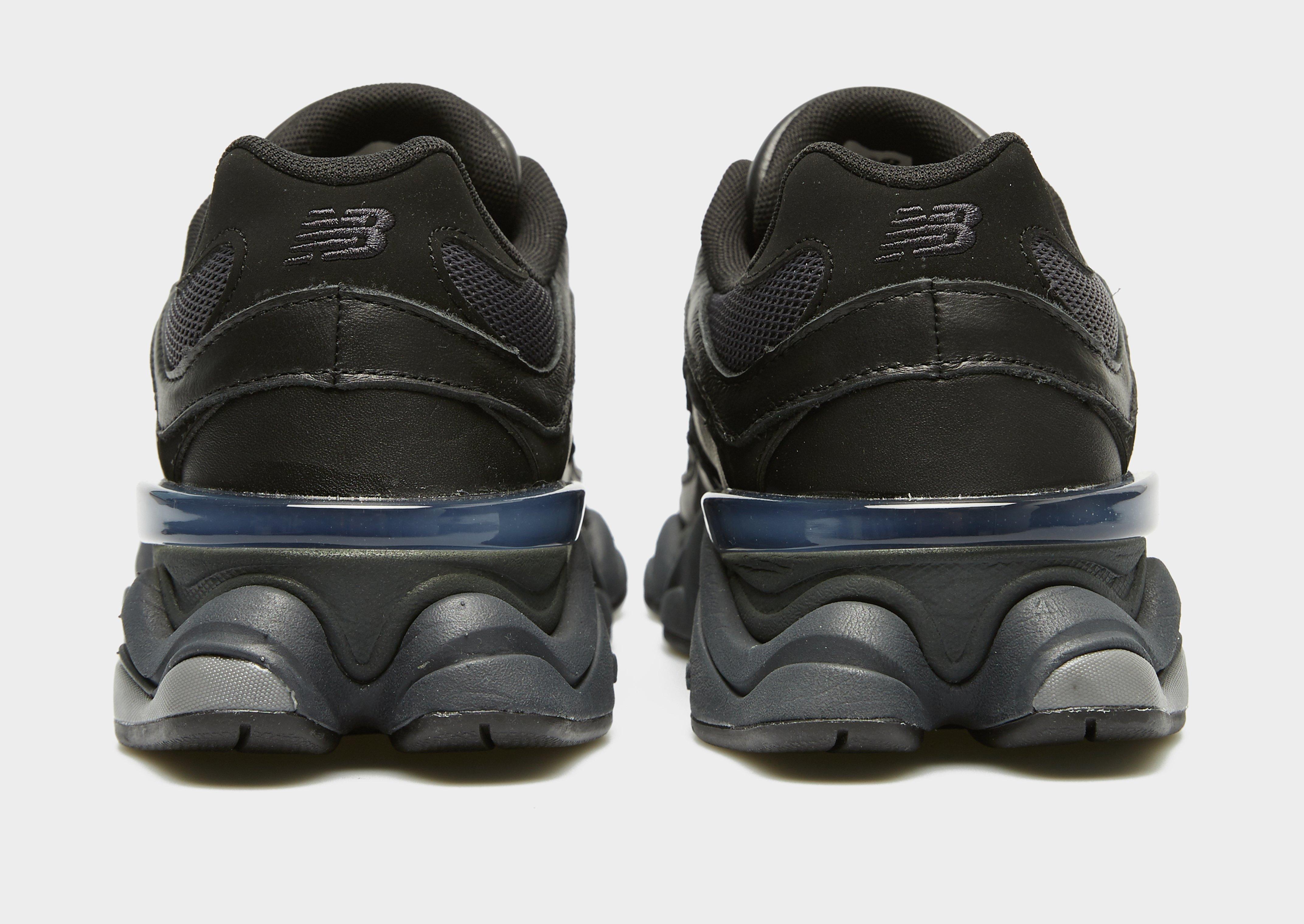 Kedai moterims NEW BALANCE 9060 U9060NRI Juoda