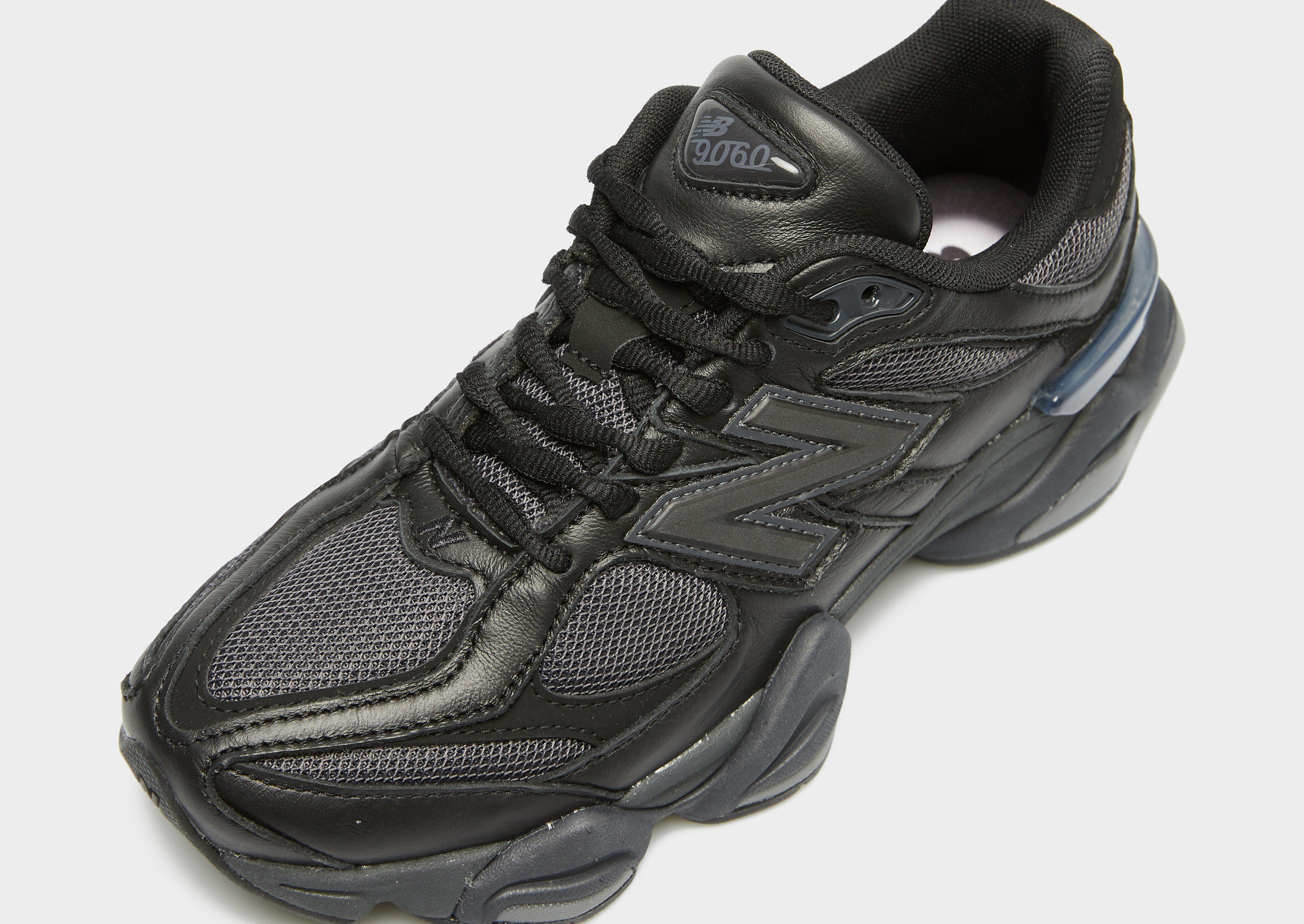 Kedai moterims NEW BALANCE 9060 U9060NRI Juoda