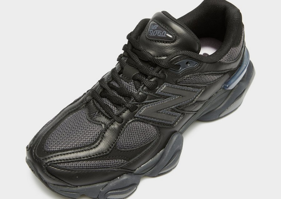 Жіночі кросівки NEW BALANCE 9060 U9060NRI Чорний