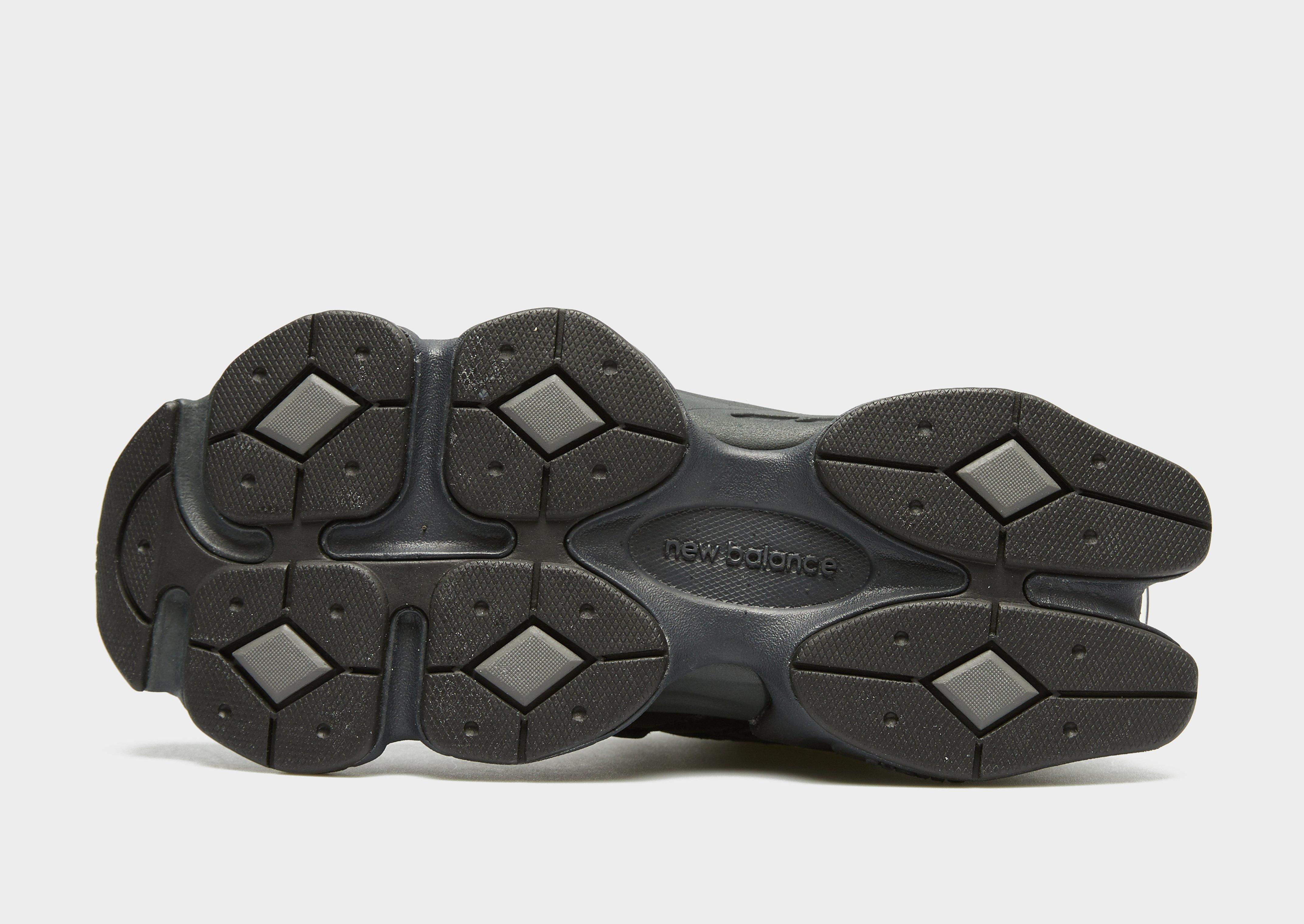 Kedai moterims NEW BALANCE 9060 U9060NRI Juoda