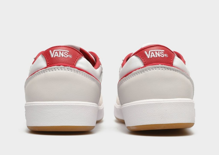 Trampki męskie VANS LOWLAND CC JMP R VN0007P2Y521 Biały