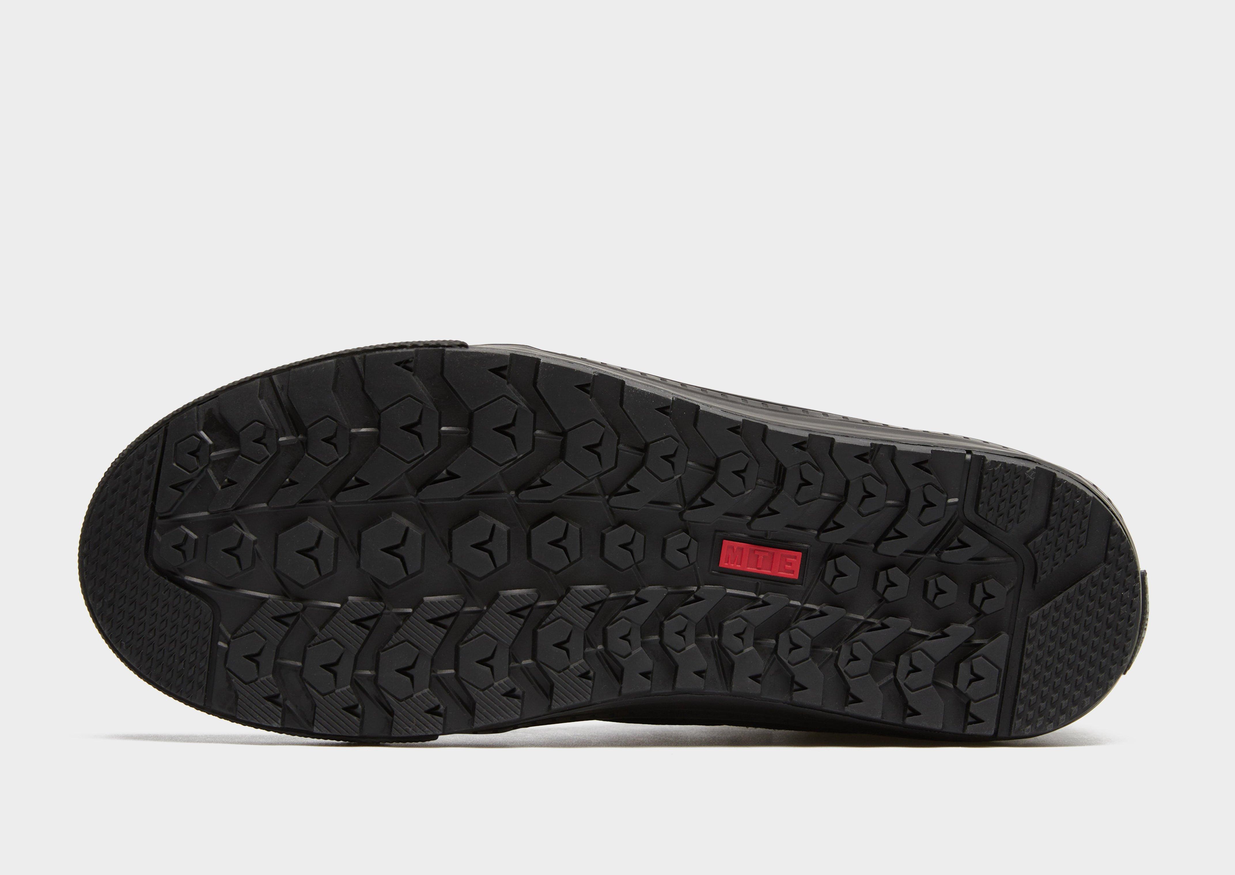 Pánske zimné topánky VANS MTE SK8-HI® WATERPROOF VN000DAQBKA1 Černá