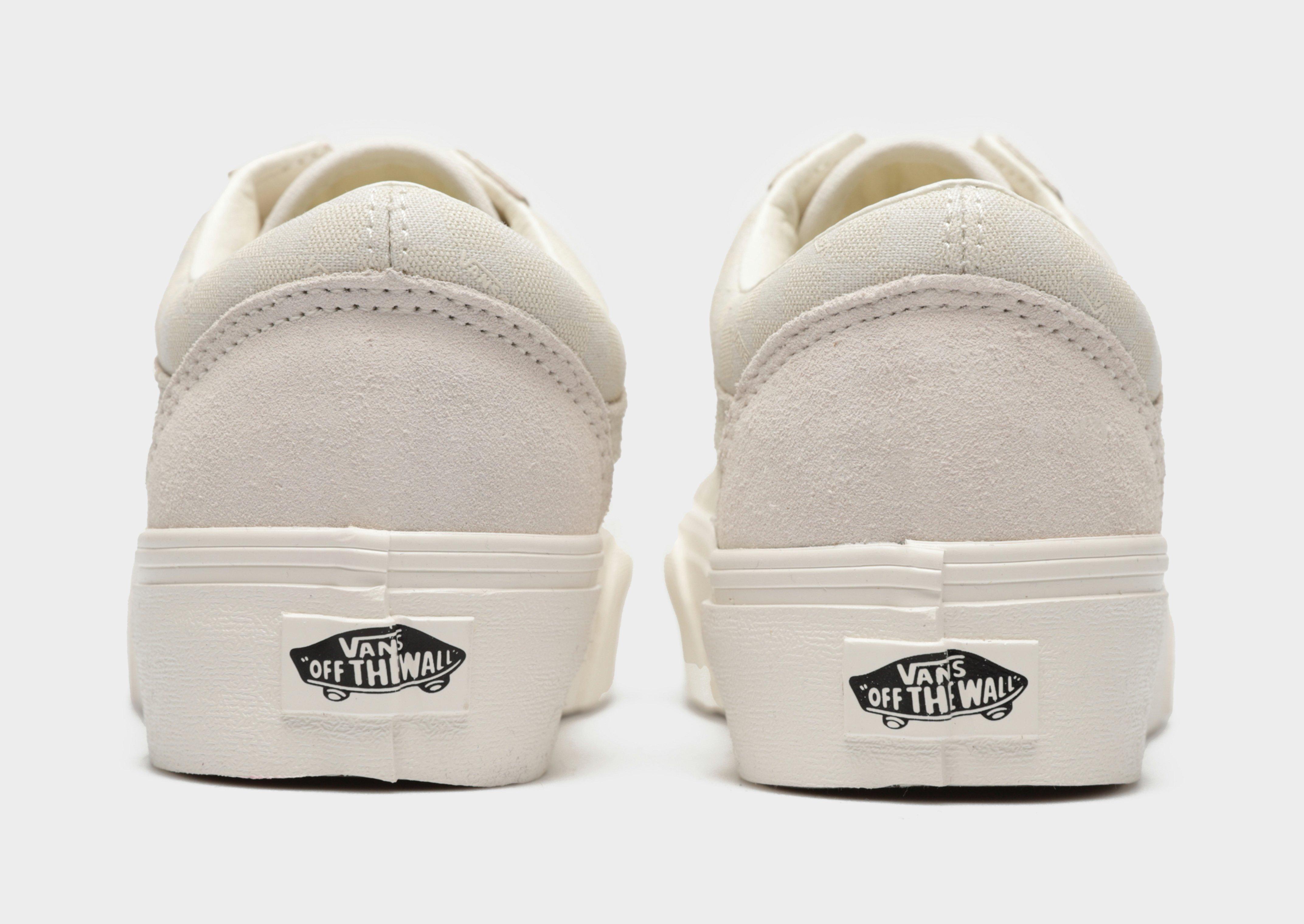 Дамски кецове VANS UA OLD SKOOL PLATFORM VN0A3B3UU6E1 Бежов