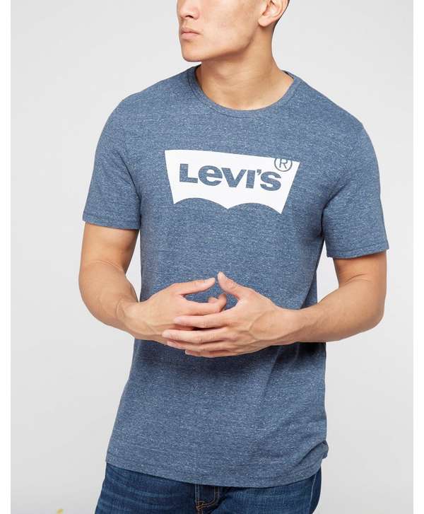 levis tshirt with logo