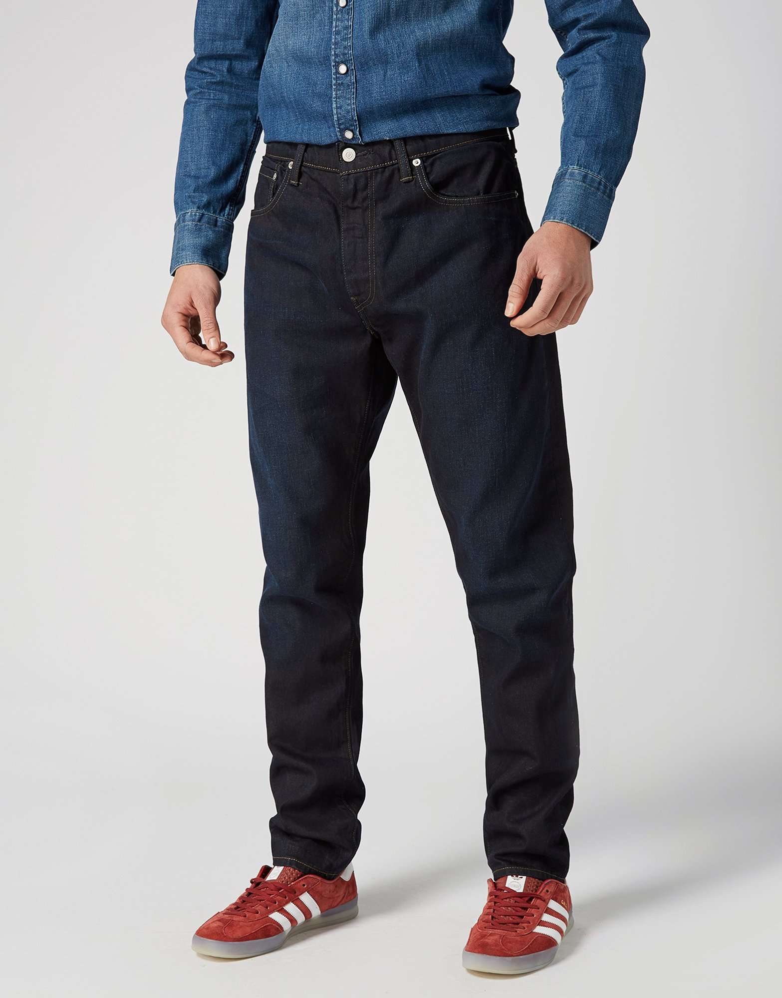 levi's slim tapered jeans