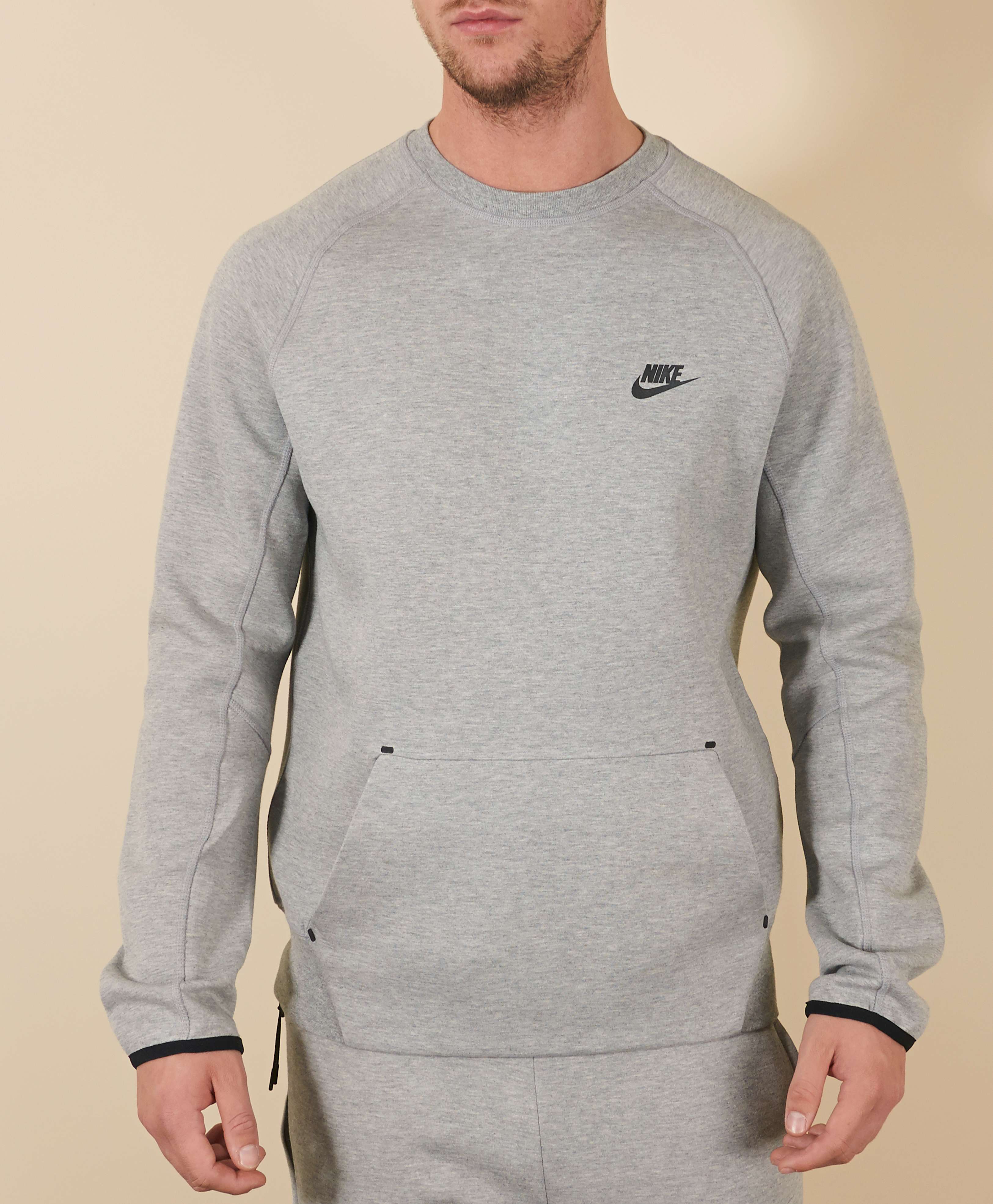 nike sweats with pockets