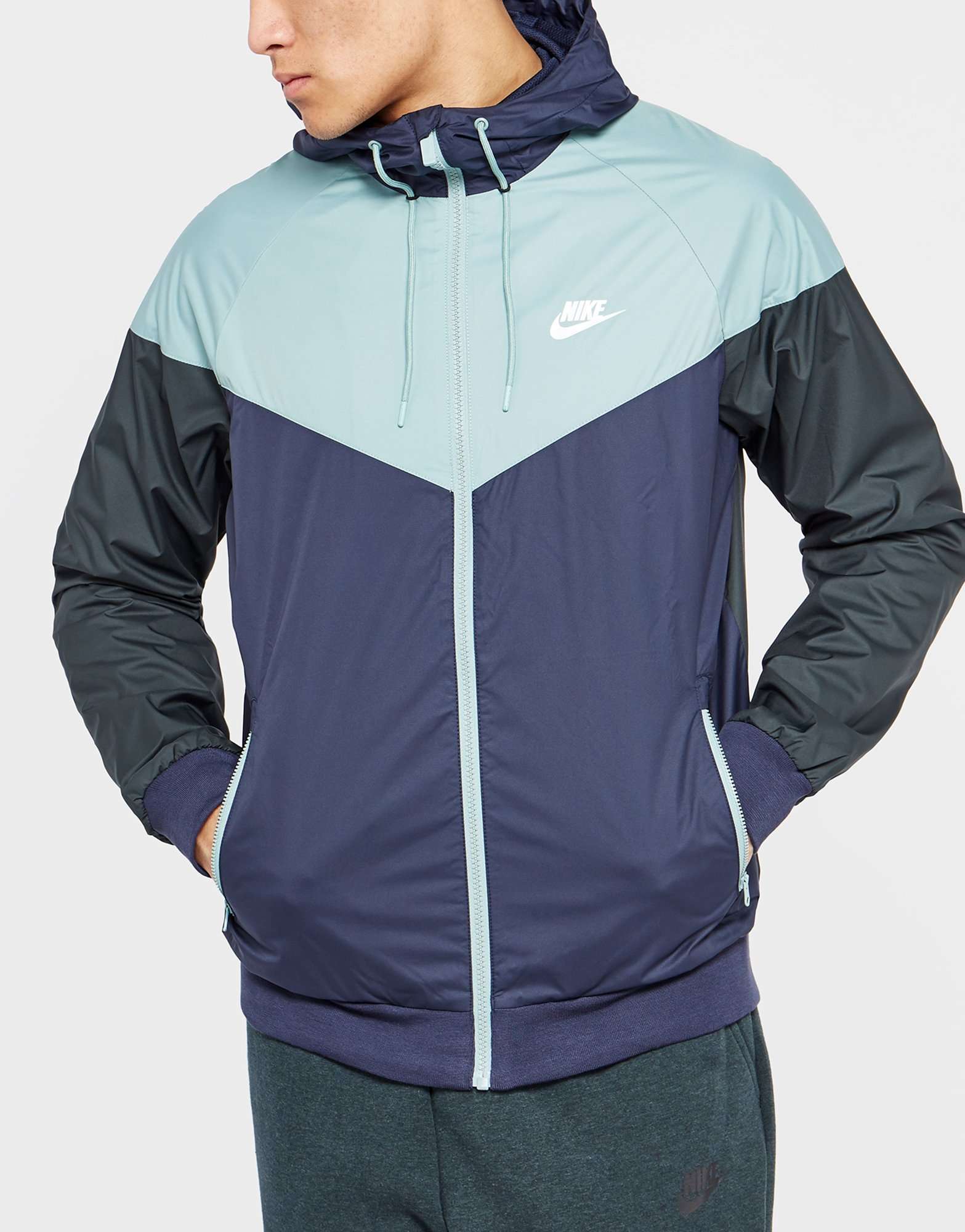 Nike Windrunner Lightweight Jacket | scotts Menswear