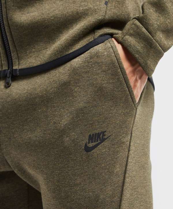 nike tech fleece joggers green